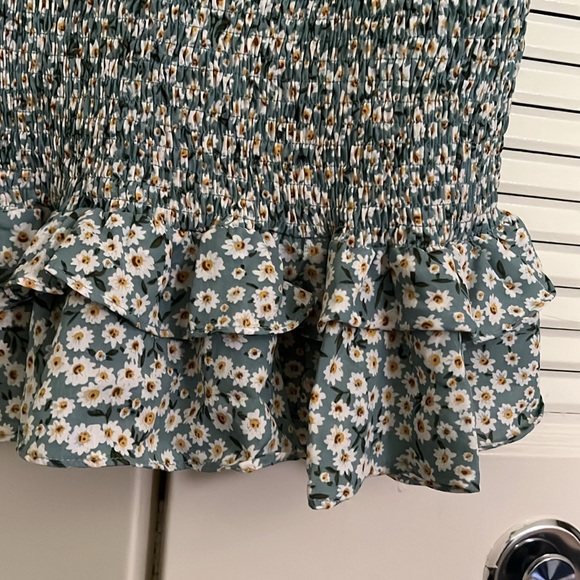 She + Sky Ruffle Blue Flower Dress. - Picture 4 of 7